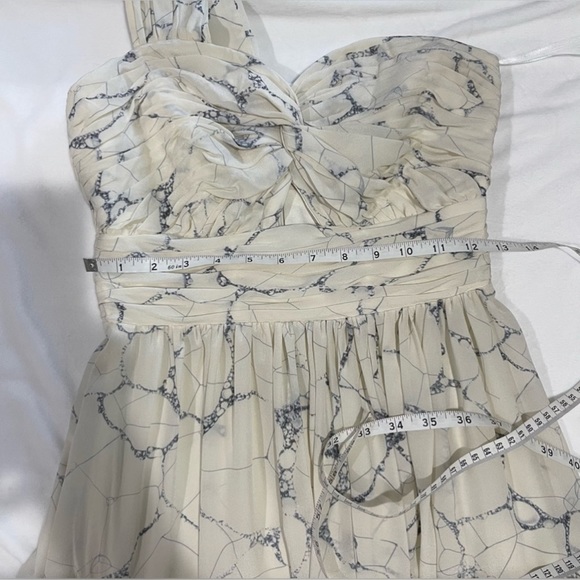 AIJEK Revolve One Shoulder 100% Silk Evening Formal Dress Size 1 - Picture 6 of 10